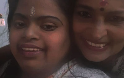 ഒരു രാജ്ഞിയുടെയും രാജകുമാരിയുടേയും കഥ